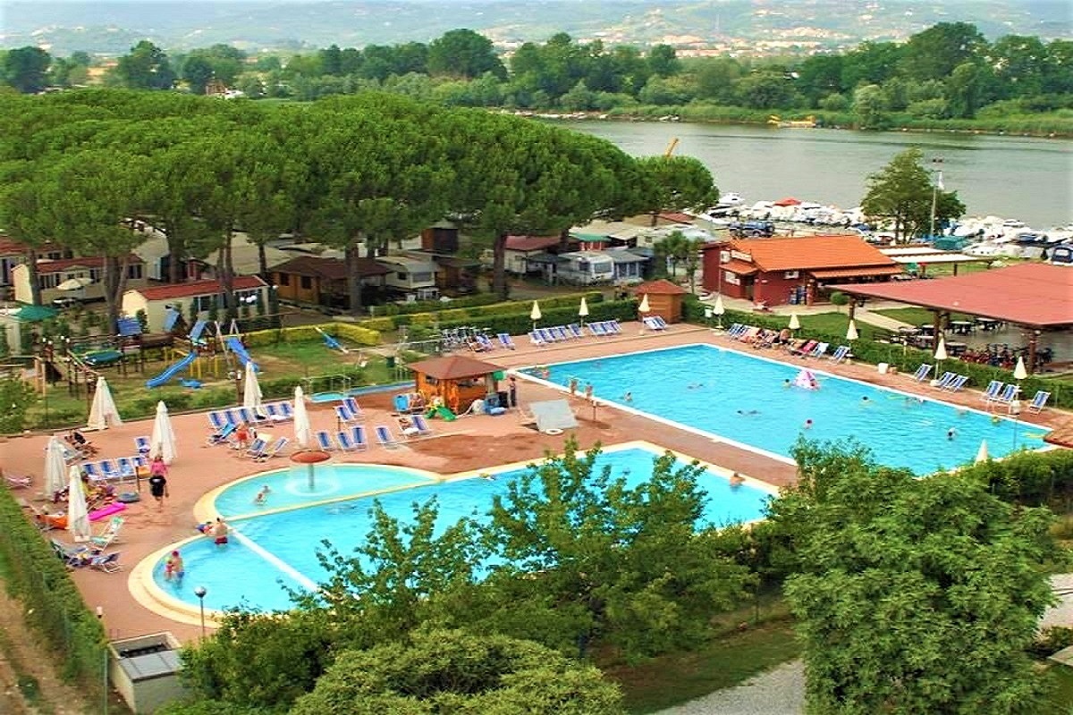 Campeggio River Village Ligurie